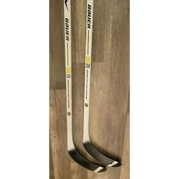 2 Vintage Bauer Nike One 20 Hockey Stick Right Handed Junior Flex 52 P92 Lindros - Picture 4 of 10